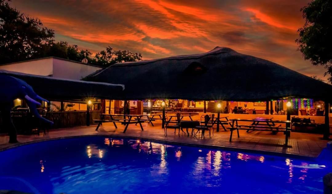 Zambezi Junction Lodge ليفينغستون المظهر الخارجي الصورة