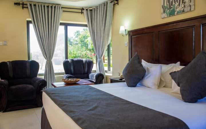Zambezi Junction Lodge ليفينغستون المظهر الخارجي الصورة