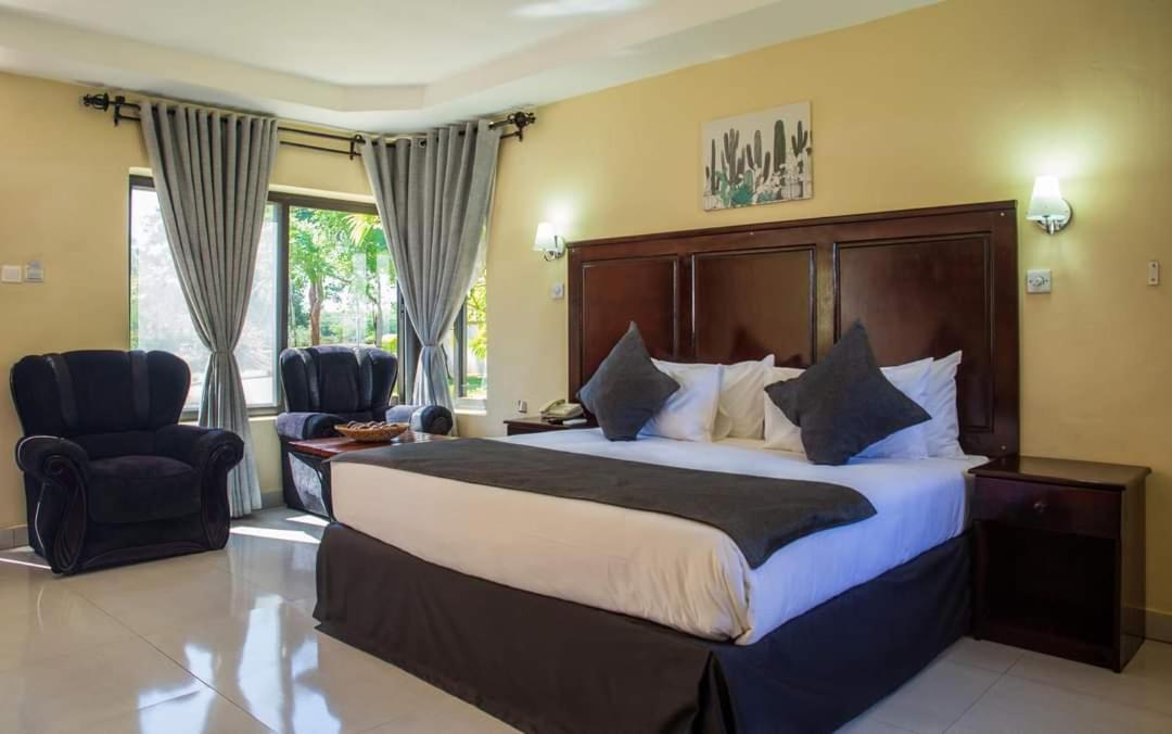 Zambezi Junction Lodge ليفينغستون المظهر الخارجي الصورة