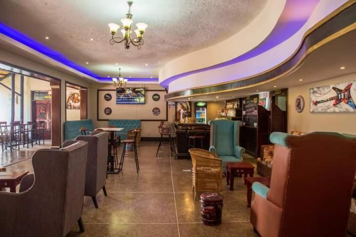 Zambezi Junction Lodge ليفينغستون المظهر الخارجي الصورة