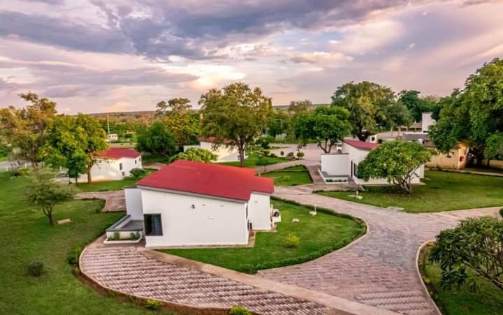 Zambezi Junction Lodge ليفينغستون المظهر الخارجي الصورة